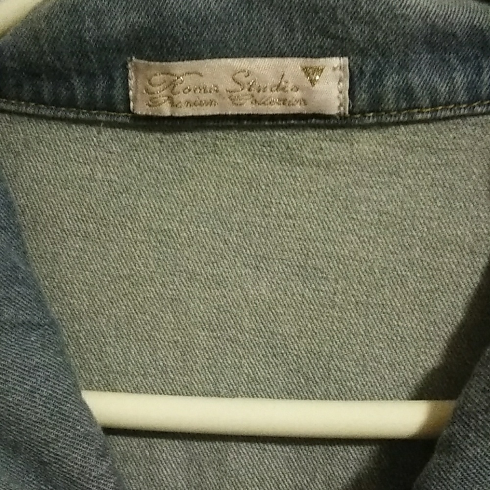 Jean jacket - Picture 3 of 4